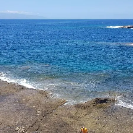 Sunset Haven: Amazing With Relaxing Ambiance And Scenic Views *