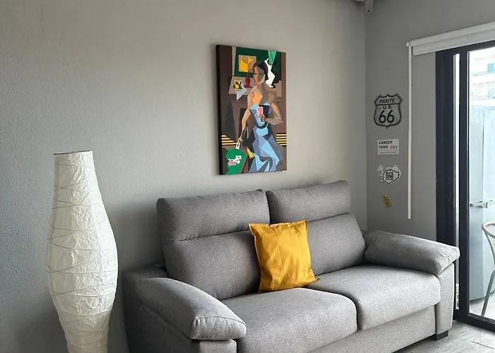 Apartment Sunset Haven: Amazing With Relaxing Ambiance And Scenic Views *